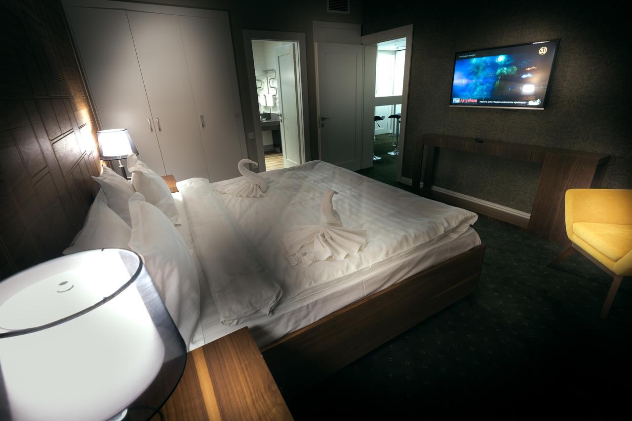 The Square Hotel Astana Ngoại thất bức ảnh