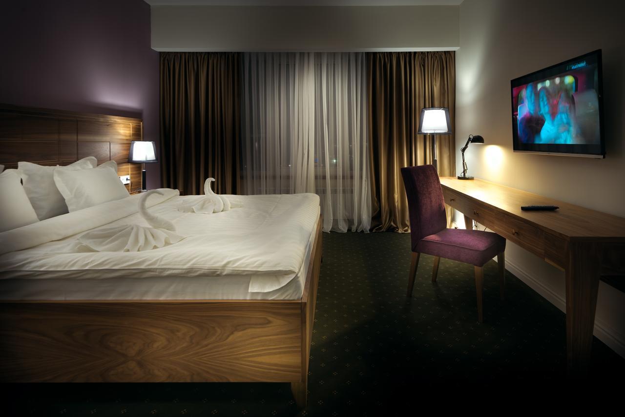 The Square Hotel Astana Ngoại thất bức ảnh