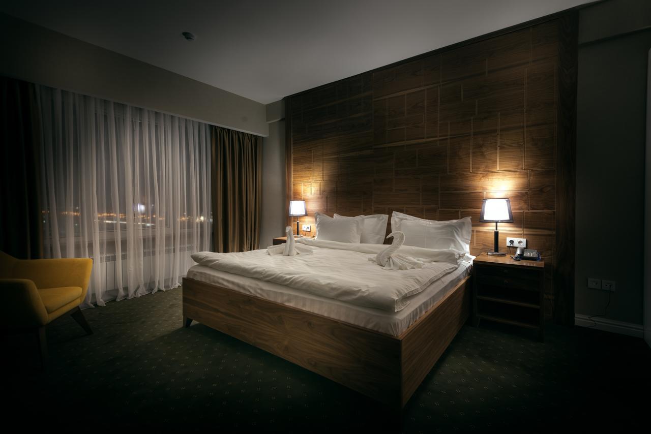 The Square Hotel Astana Ngoại thất bức ảnh