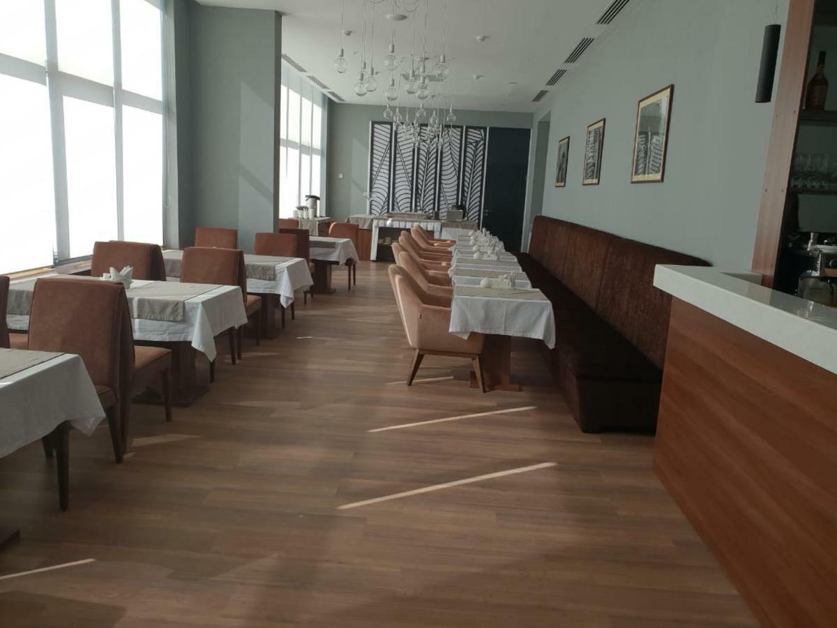 The Square Hotel Astana Ngoại thất bức ảnh
