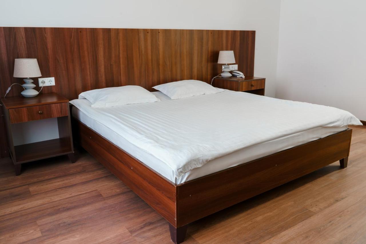The Square Hotel Astana Ngoại thất bức ảnh