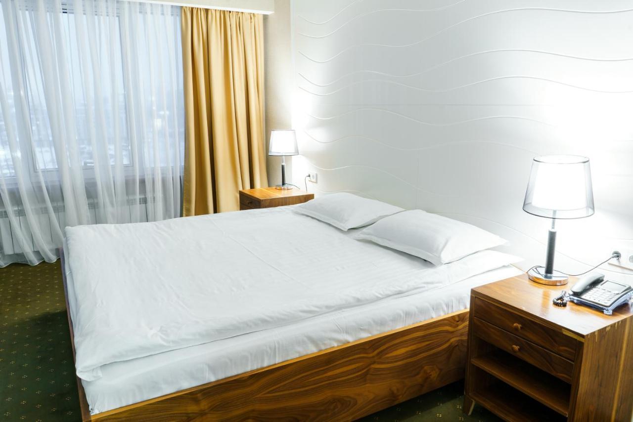 The Square Hotel Astana Ngoại thất bức ảnh