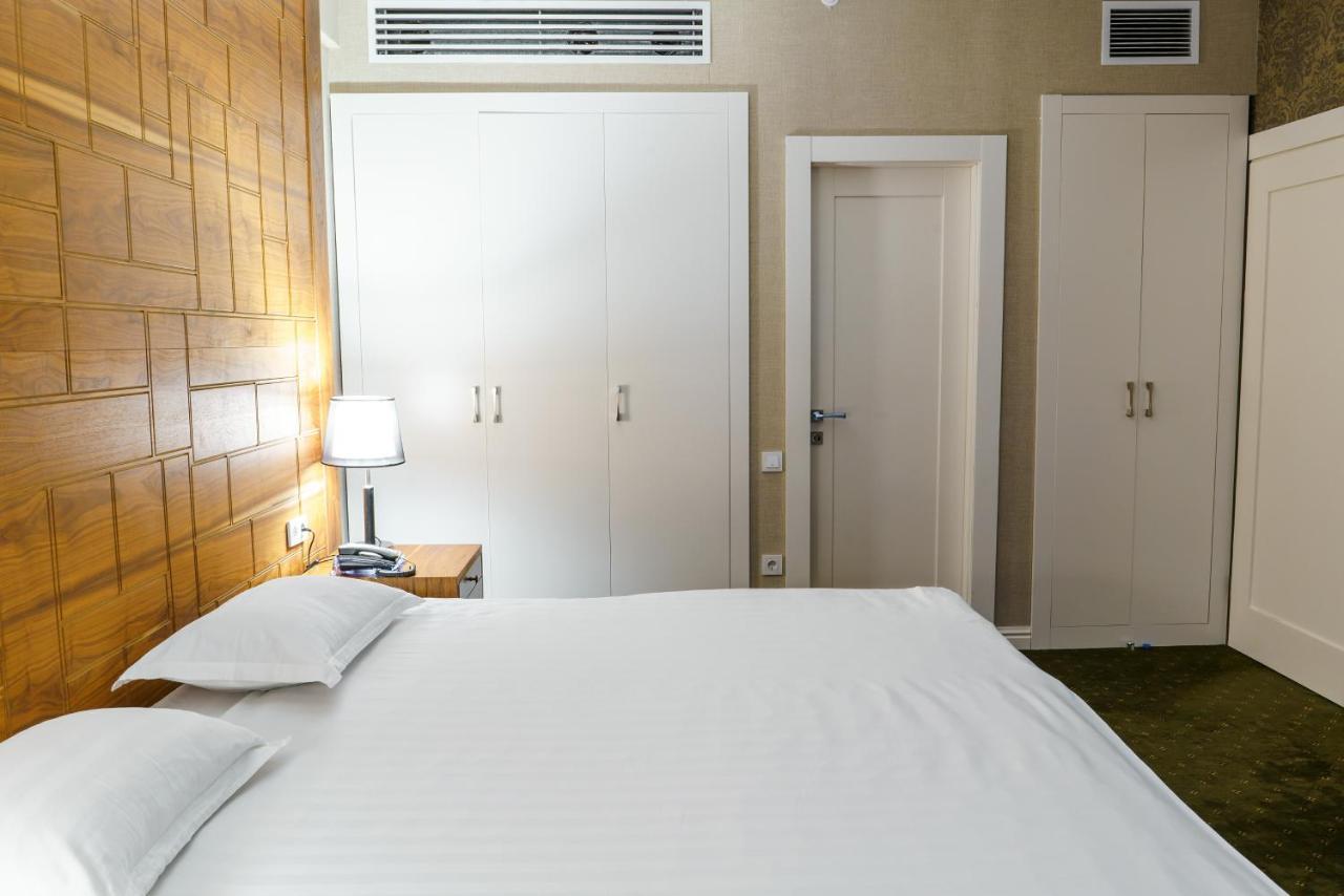 The Square Hotel Astana Ngoại thất bức ảnh