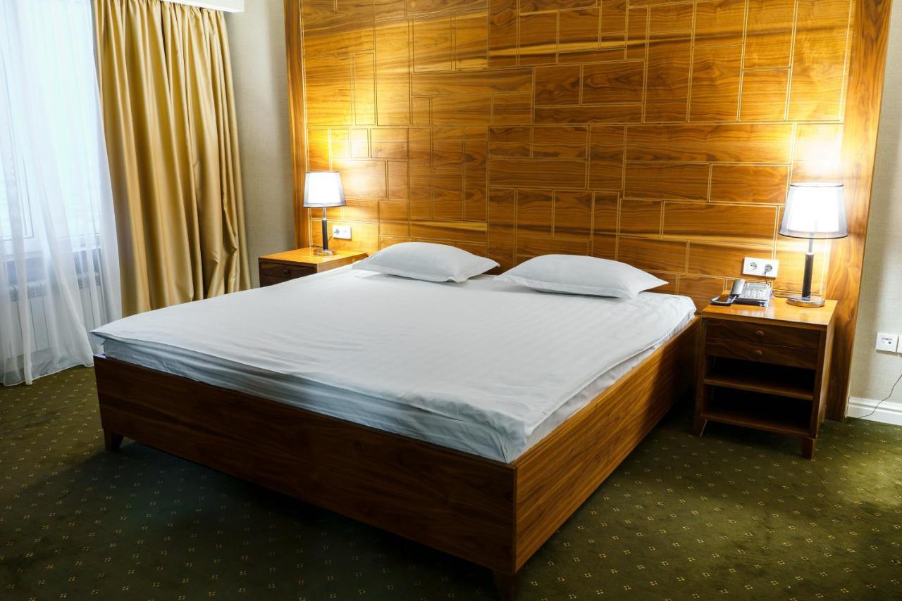 The Square Hotel Astana Ngoại thất bức ảnh